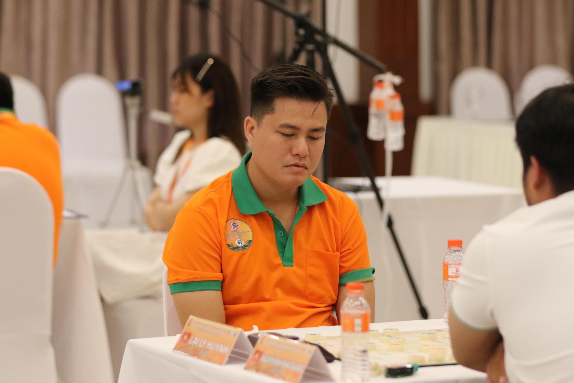 Maestro de cờ tướng en torneo internacional Maestro de cờ tướng en torneo internacional
