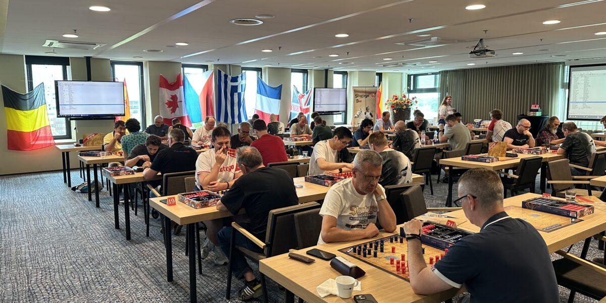 Jugadores de Stratego Jugadores de Stratego