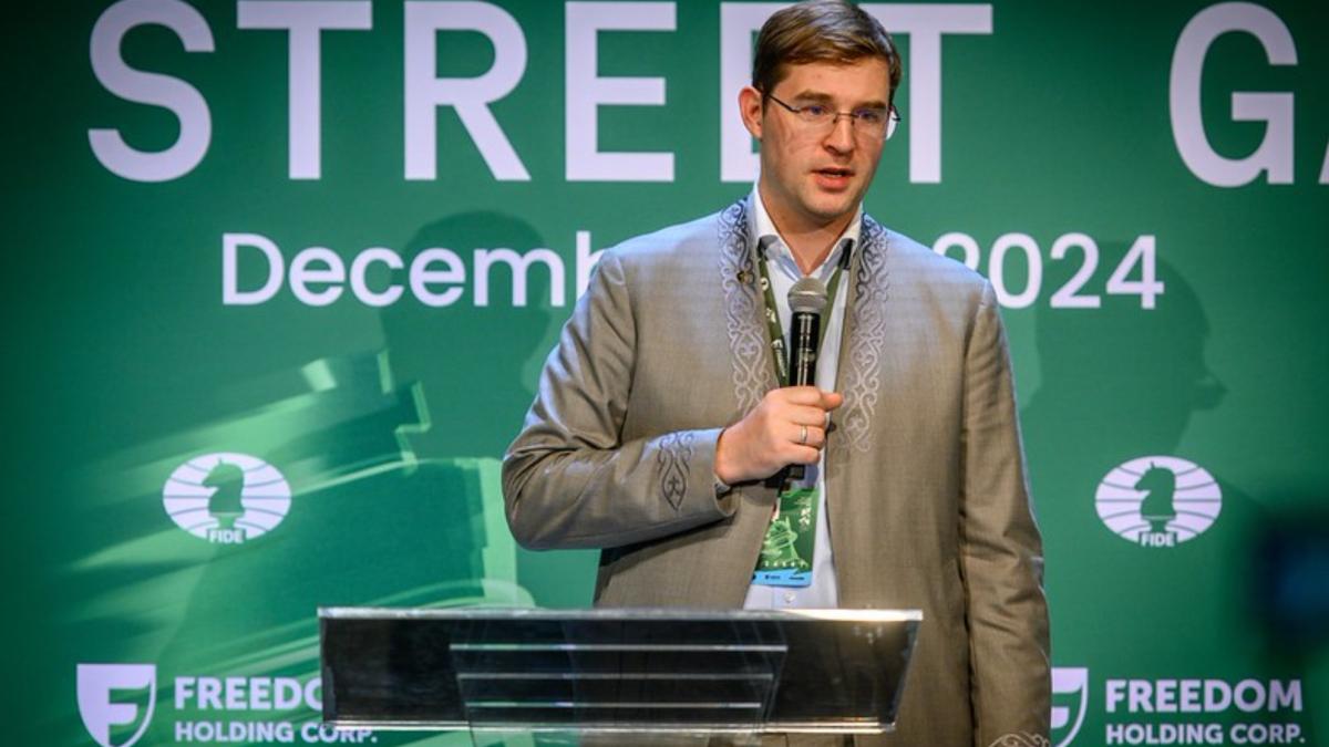 Timur Turlov y Anand en las elecciones de la FIDE Timur Turlov con Viswanathan Anand candidatura FIDE