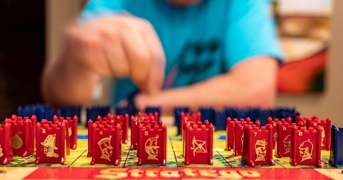 IA contra Stratego Modelo de IA jugando a Stratego